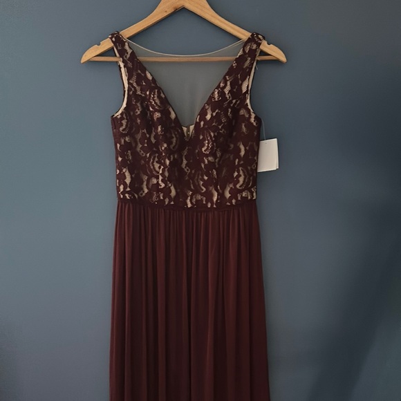 NWT Wine / Burgundy Deep Red Full Length Maxi Lace Dress w V Neck - Bridesmaid - Picture 2 of 5